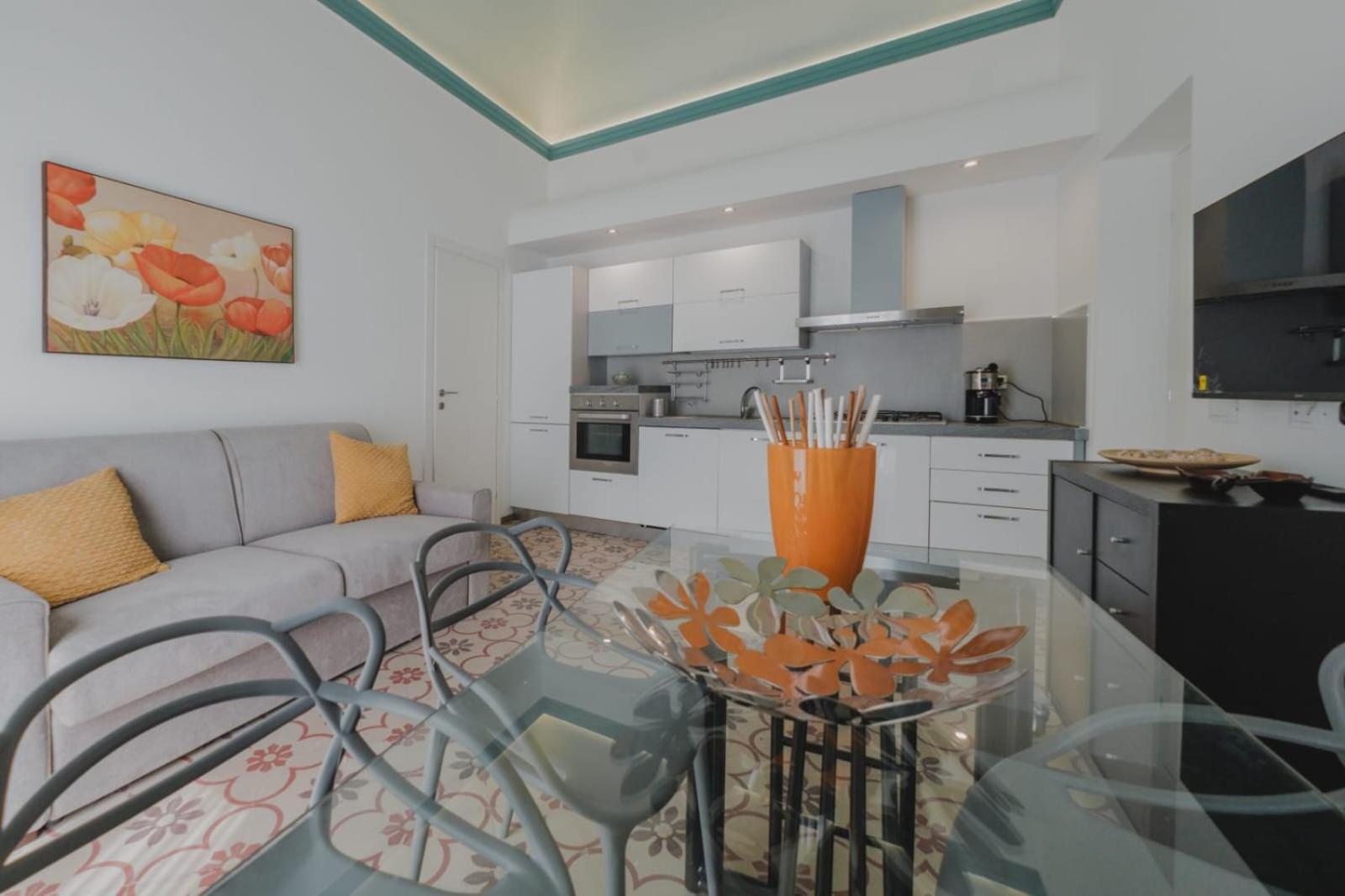 Villa Di Giorgi Apartments Center เชฟาลู ภายนอก รูปภาพ